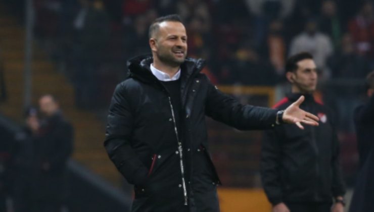 İstanbulspor’un hocası Osman Zeki Korkmaz: Otobüsü kalenin önüne çekerek beklemedik