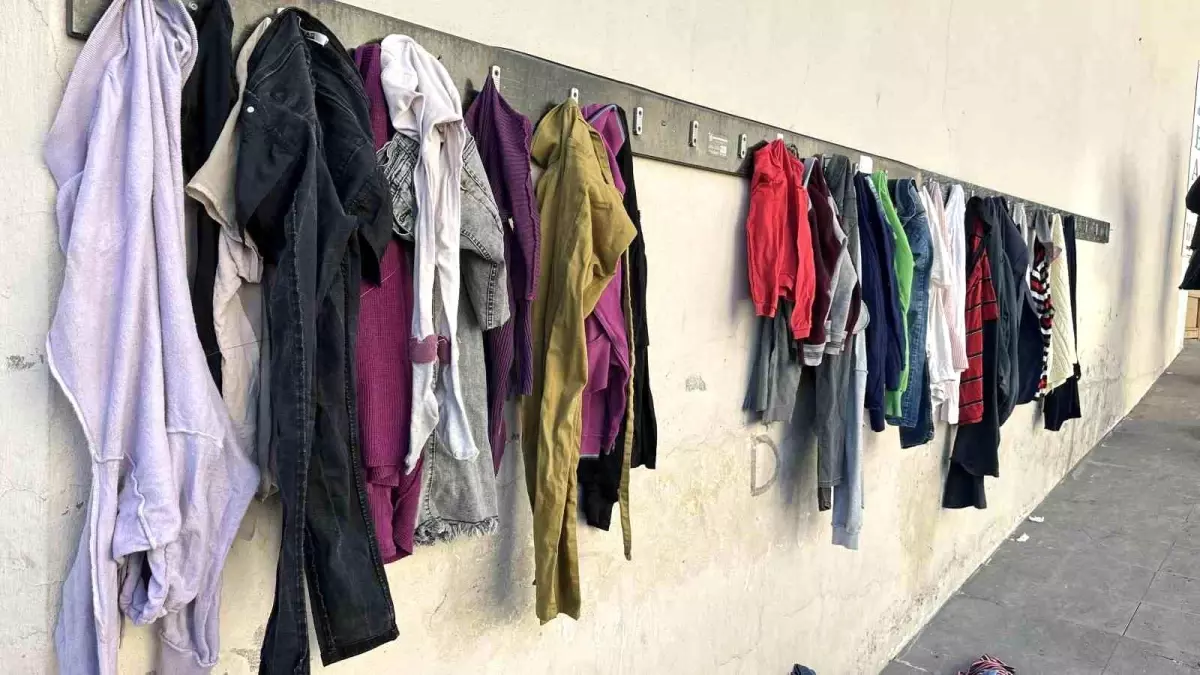 Yüksekova’da Askıda Giysi Uygulaması Devam Ediyor