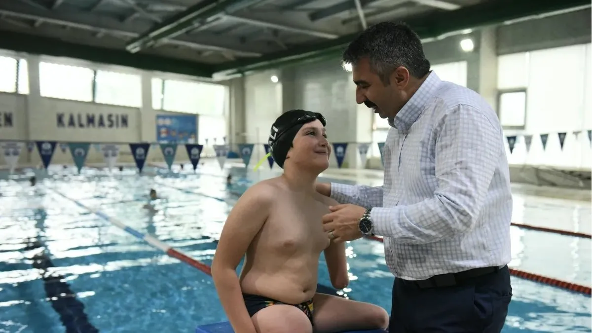 Azmin zaferi: 10 yaşındaki para yüzücü Muhammed Ali başarıya doymuyor