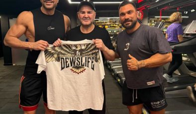 Şafak Sezer’in “Ağır Sıklet” Vedası: Batuhan Kuru ile Yeni Bir Devir Başlıyor!